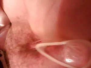 Strapon anal lesbien ...