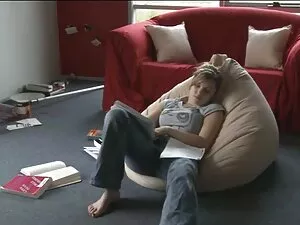 elle grosse cochonne ...